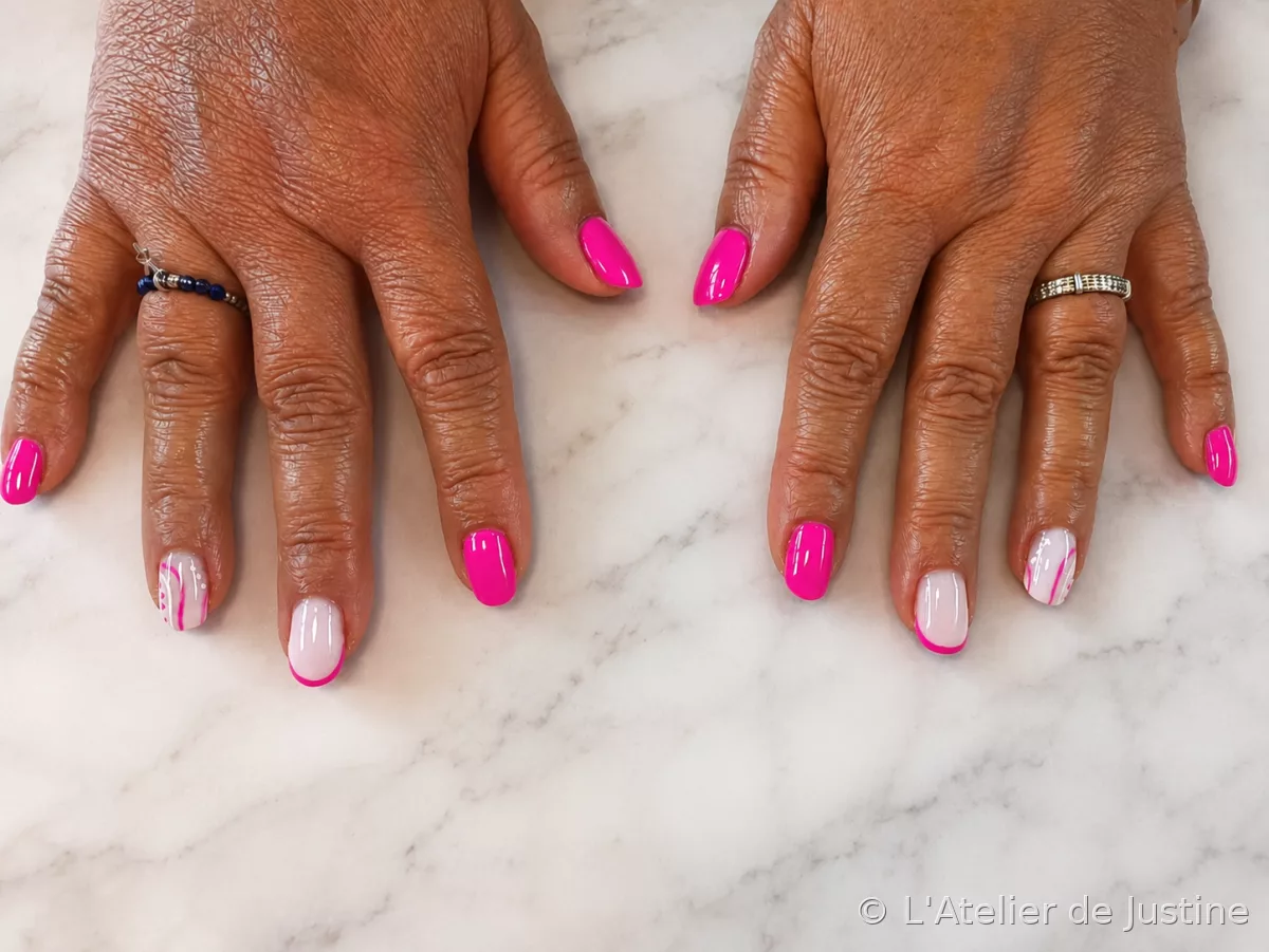 Semi permanent Rose Fuchsia 💗 Nail Art French ✨